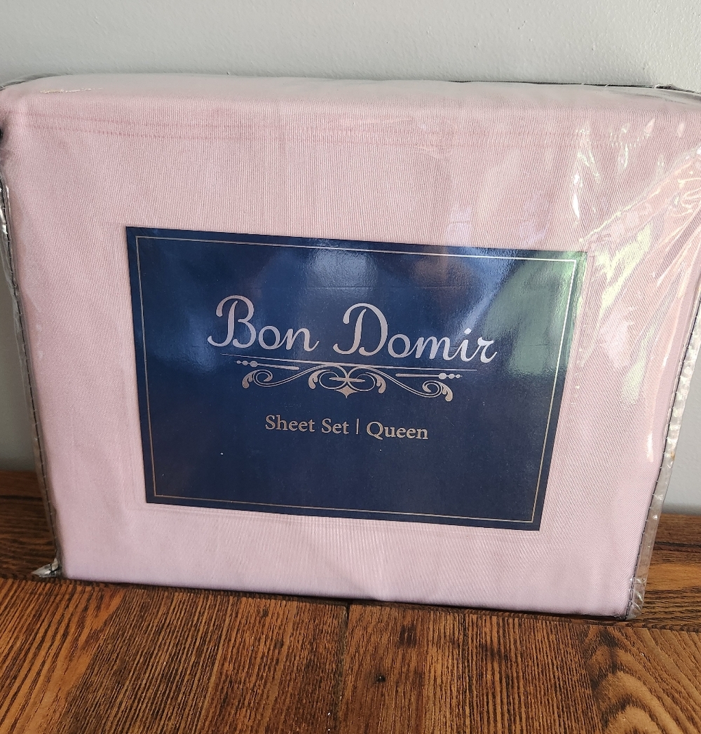 Queen Sheet Set - Pink - Picture 2 of 2